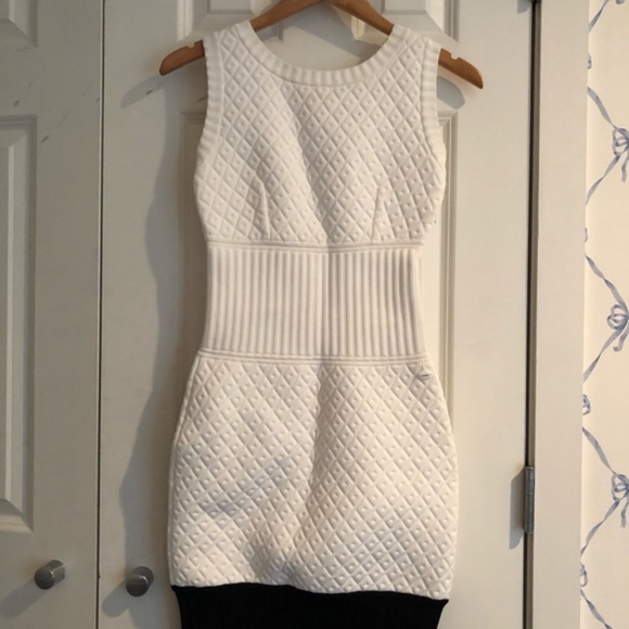 CHANEL Dresses & Skirts - Chanel White & Black Quilted Color Casual Dress - Size 36